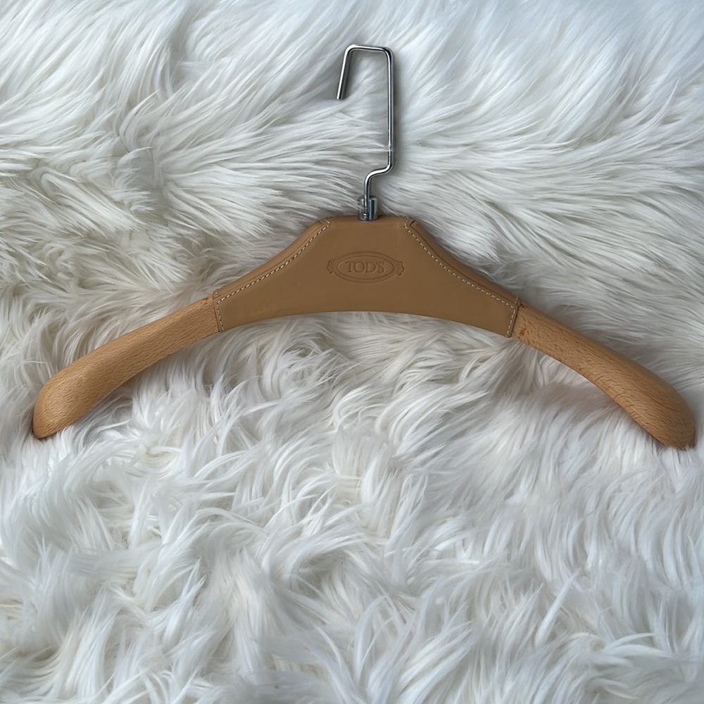 Tod’s Camel “Vachetta” Leather/Wooden Hanger